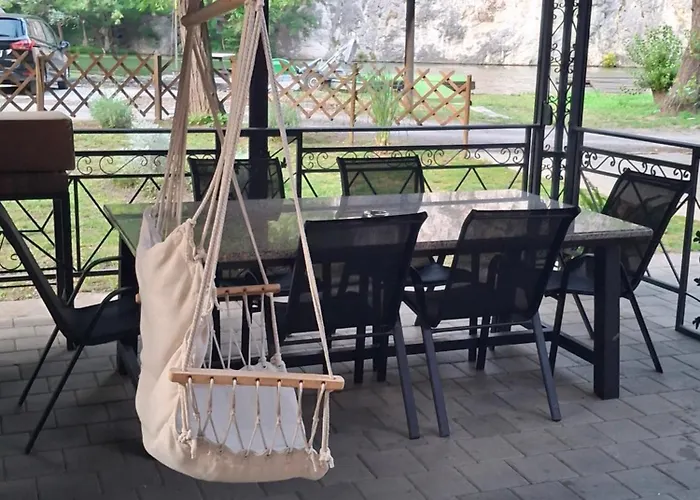 펜션 Moravski Konak- Moravian 오브차르 바냐